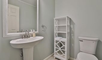 41 Wellesley Dr, Bedford, NH 03110