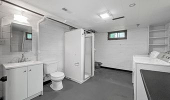 1220 Lincoln Way, Ames, IA 50010