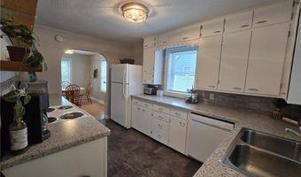 818 Kenwood St, Alexandria, MN 56308