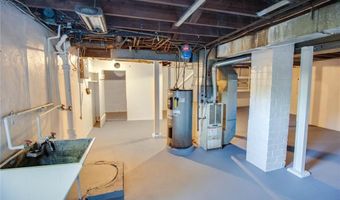 300 Brentwood Blvd, Alton, IL 62002