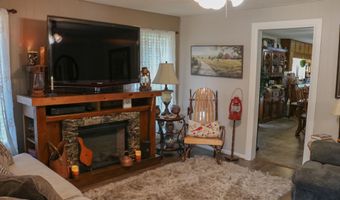 200 MOUNTAIN VIEW Rd, Anniston, AL 36201