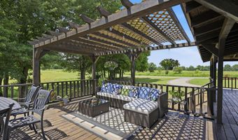 631 W N 10th St, Baxter Springs, KS 66713