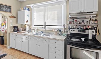 607 Milton Rd, Alton, IL 62002