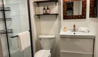 8514 WOODHAVEN Blvd, Bethesda, MD 20817