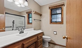 28 GREVES Ct, Appleton, WI 54914