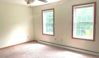 9 Crate Ln, Canaan, NH 03741