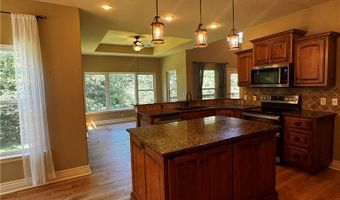 17 Miller Dr, Bella Vista, AR 72715