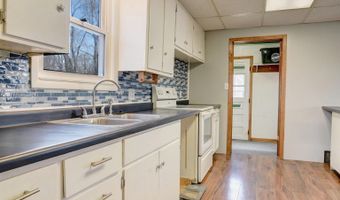 910 2nd Ave, Armstrong, IA 50514