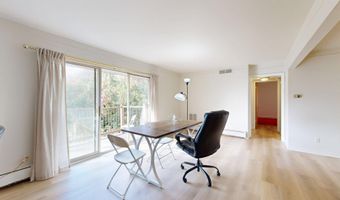 1257 Island Dr 203, Ann Arbor, MI 48105