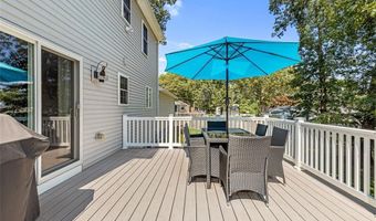 123 Terrace Ave, Cumberland, RI 02864