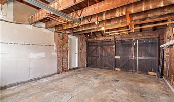 24 Huntington Dr, East Providence, RI 02916