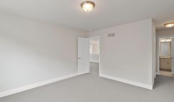 3048 N Spurway Dr, Ann Arbor, MI 48105