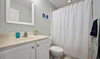 10900 HOLYSTONE Ln 503, Berlin, MD 21811