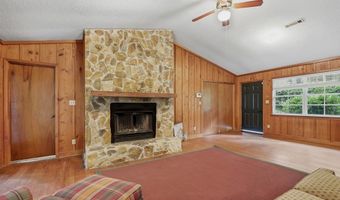 405 Lakeshore Dr, Bainbridge, GA 39819