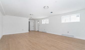 378 Atlantic Ave, Staten Island, NY 10305