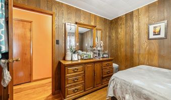 270 Winters Ln, Alburgh, VT 05440