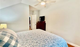 18 Carey St, Newport, RI 02840