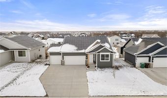 421 NE 57th Ct, Ankeny, IA 50021