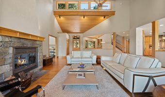4211 NW Lower Village Rd, Bend, OR 97703