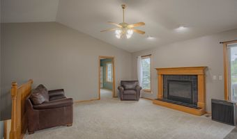 804 NE Michael Ct, Ankeny, IA 50021
