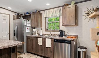 85 Lakewood Dr, Belmont, NH 03220