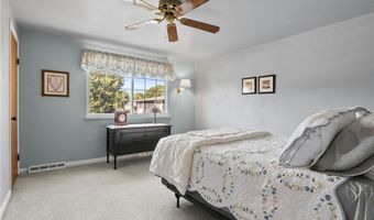 150 S Union Rd 132, Amherst, NY 14221