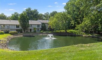 2155 Mason Green Dr, Ballwin, MO 63011