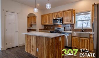 300 Cedar Ave, Burlington, WY 82411