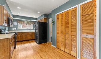17276 Midway Ave, Allen Park, MI 48101