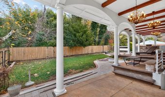 9715 SINGLETON Dr, Bethesda, MD 20817