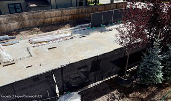 622 W Smuggler St, Aspen, CO 81611