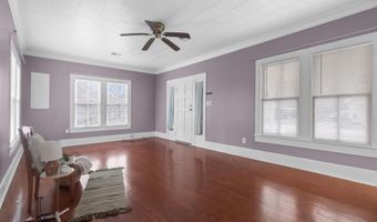 203 5th St, Abbeville, LA 70510