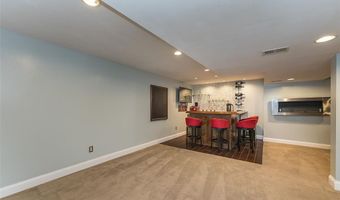 1515 Rosewood Terrace Dr, Ballwin, MO 63021