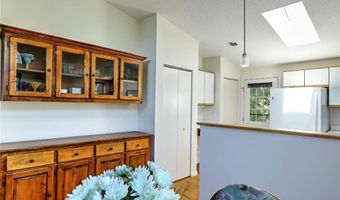 101 Cardinal Dr, North Kingstown, RI 02852
