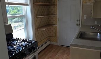 1431 Smithfield Ave 2F, Lincoln, RI 02865