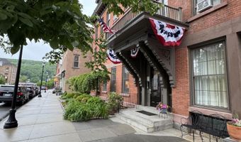 130 Main St 2D, Canton, CT 06019