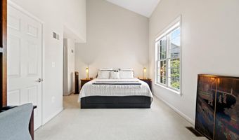 727 N VERMONT St, Arlington, VA 22203