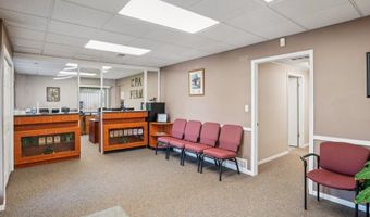 2721 SW 30th St, Des Moines, IA 50321