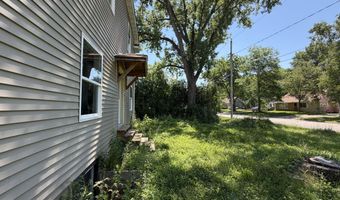 1301 Garland St, Allouez, WI 54301