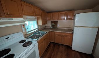 15 E 4TH St, Blades, DE 19973