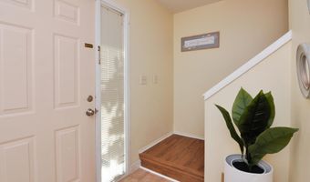 609 Watersedge Dr, Ann Arbor, MI 48105
