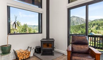428 MEADOWS Dr, Alpine, WY 83128