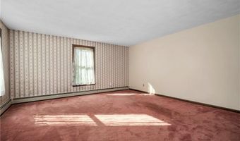 5 Lincoln Dr, North Smithfield, RI 02896