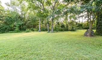 705 Horseshoe Ln, Arkadelphia, AR 71923