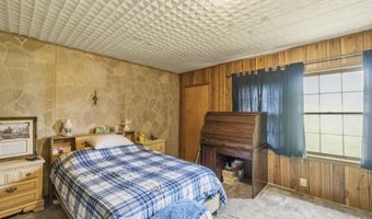950 Middle Creek Rd, Afton, TN 37616