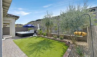 111 Ibiza Lake Dr, Henderson, NV 89011