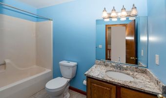 9382 Royal Oak Dr, Alexandria, KY 41001