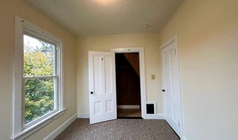 33 Shepard St, Bath, ME 04530