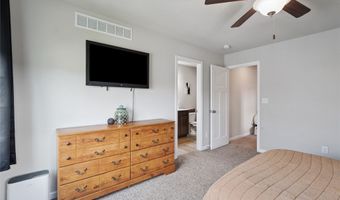2714 NW 23rd St, Ankeny, IA 50023