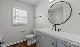 1902 Baxter St, Charlotte, NC 28204